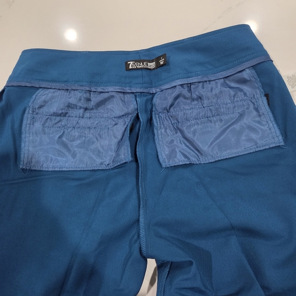 Avenue Blue Ankle Cropped Pants Size 4 New No Tag. - Picture 12 of 14
